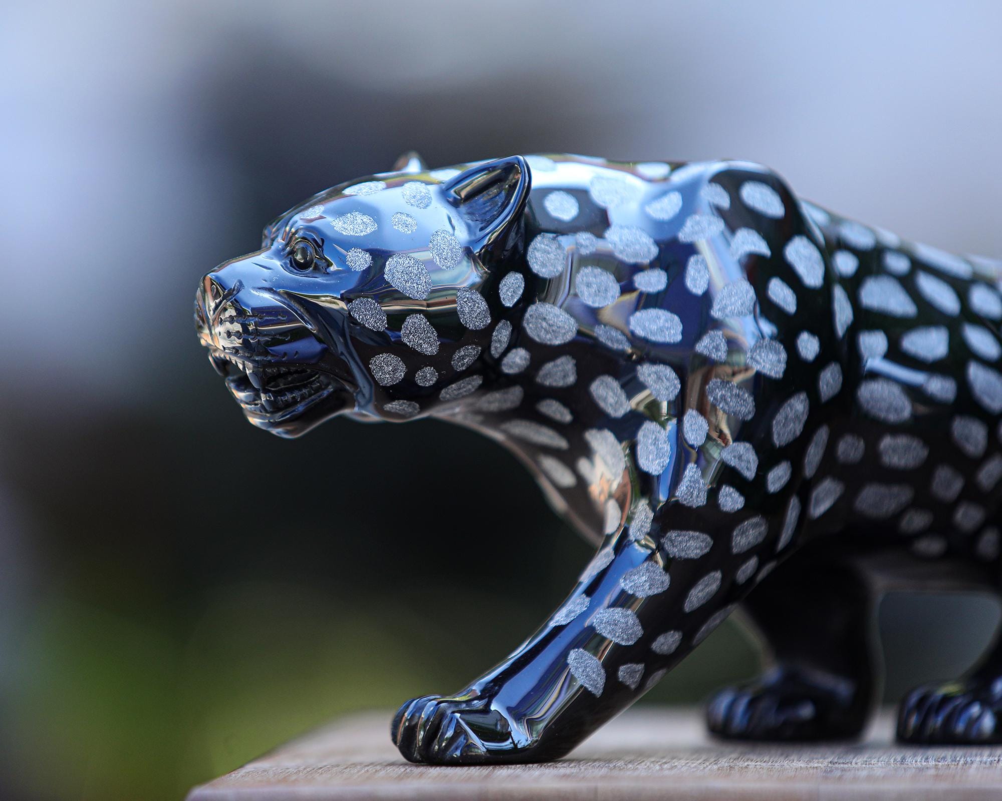 13.8” Natural Black Obsidian Hand Carved Crystal Leopard 13.8” Natural Black Obsidian Hand Carved Crystal Leopard