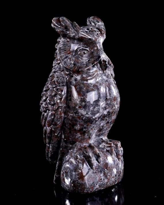 ヨーパーライトクリスタルフクロウ彫刻：手彫りの石の装飾（5.7インチ