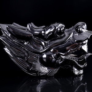 Scultura a forma di teschio di drago in cristallo di ossidiana nera: decorazione per la casa intagliata a mano (5,8&quot;)