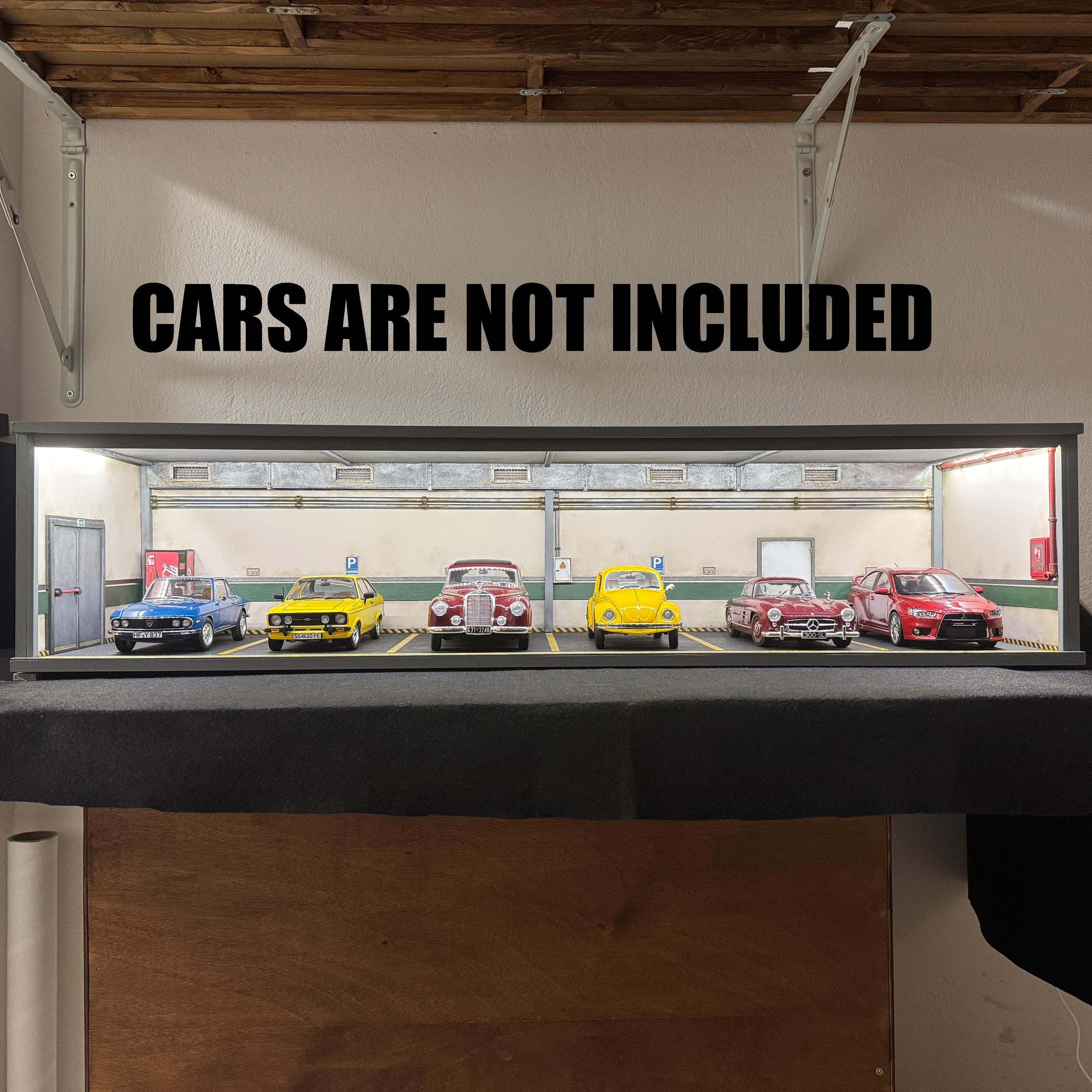 Diorama Parking Lot 1:18 Scale Car Showcase - Model Display