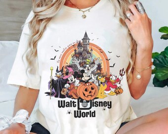 Camiseta vintage de Halloween de Walt Disney World / Camiseta del castillo de Halloween de Mickey y sus amigos / Camiseta de fiesta no tan aterradora de Mickey / Camiseta de Halloween de Disney