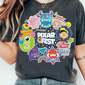 Camiseta Disneyland Pixar Fest 2025 / Monster Inc., Toy Story Land, Intensamente / Camiseta Pixar Pals Playtime Party / Nos vemos en Pixar Pier