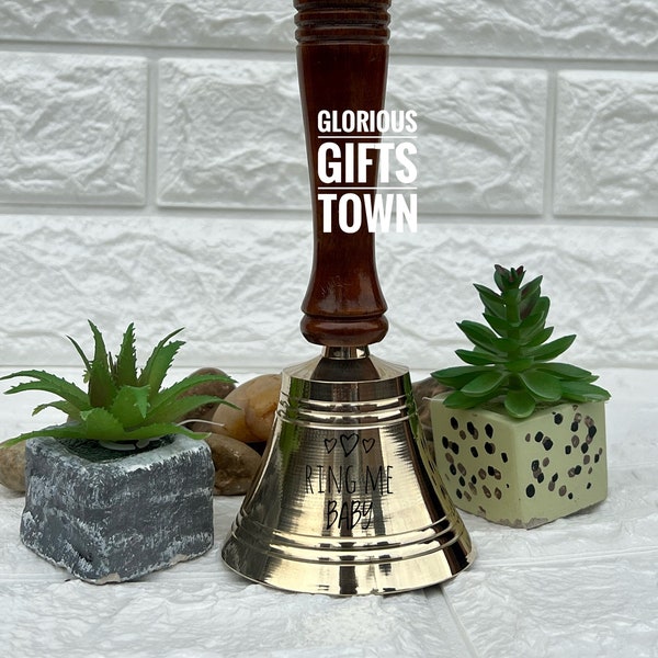 Campana grabada personalizada, campana de Navidad, campana decorativa de latón para puerta, campana de mano, regalo de Navidad, campana de oficina, regalo para seres queridos