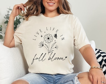 Plant shirt, Flower shirt, Bloom shirt, Gift for plant lovers, Gardening shirt, Plant lover shirt, Gift for her, Gift for mothers day