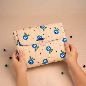 Pdf-patroon aankleedkussen met videotutorial | Opvouwbaar verschoningsmatje voor babyluiers | Geschikt voor beginners