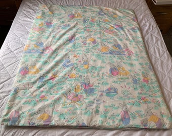 Adorable vintage 1980s/90s bunny rabbit pattern toddler duvet cover with light duvet