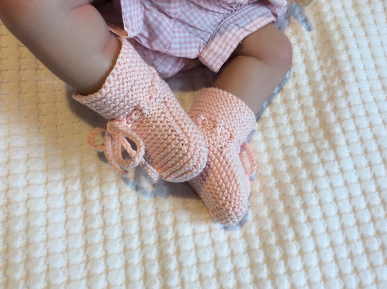 Newborn baby booties Pink