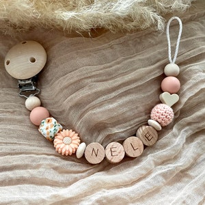 Schnullerkette mit Namen personalisiert Rosa Mädchen Herz Blume Holz Silikon bpa frei personalisierte Babygeschenke Taufe Geburt Bild 1