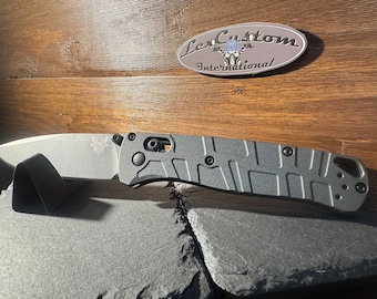 Benchmade 535 Bugout  Titanium Scales - Tungsten