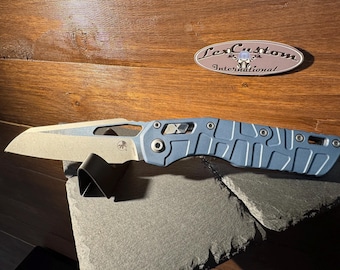Microtech MSI Titanium scales V2 Cerakoted with Blue Titanium