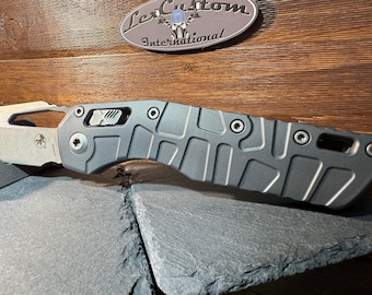 Microtech MSI Gen 2 Titanium scales V2 Cerakoted with Sniper Gray