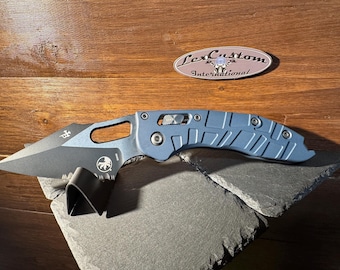 Microtech Stitch Ram-lock Gen 3 Titanium scales V2 coated with Cerakote Blue Titanium