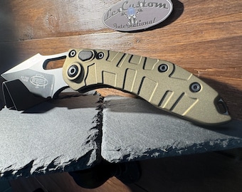 Microtech Auto Stitch Titanium scales Cerakote Burnt Bronze