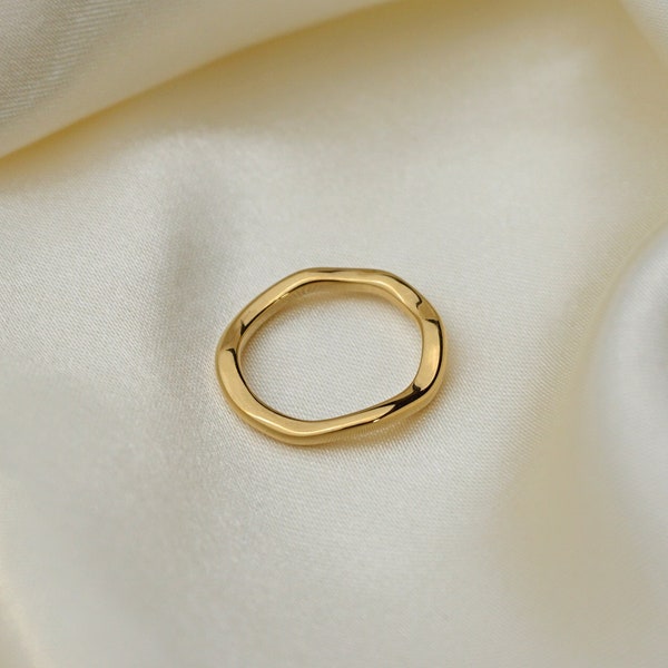 18k Gold Thin Wavy Ring, Dainty Gold Ring, Irregular Band Ring, Twisted Gold Plated Ring, Tarnish Free Stacking Rings, Minimalist Wave Ring