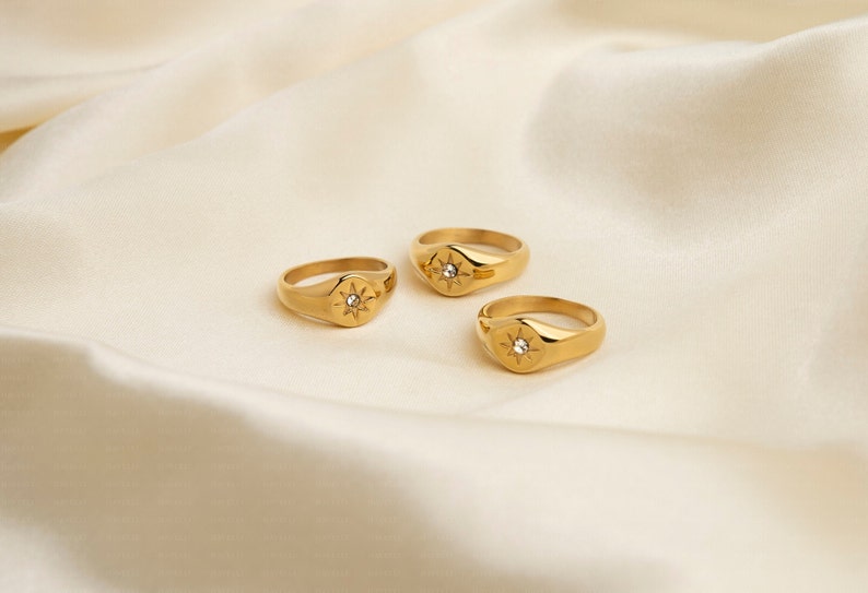 18k Gold Polaris Signet Ring, North Star Ring, Minimalist Star Signet Ring, Tarnish Free, Rings for Women, Gift for Her zdjęcie 3