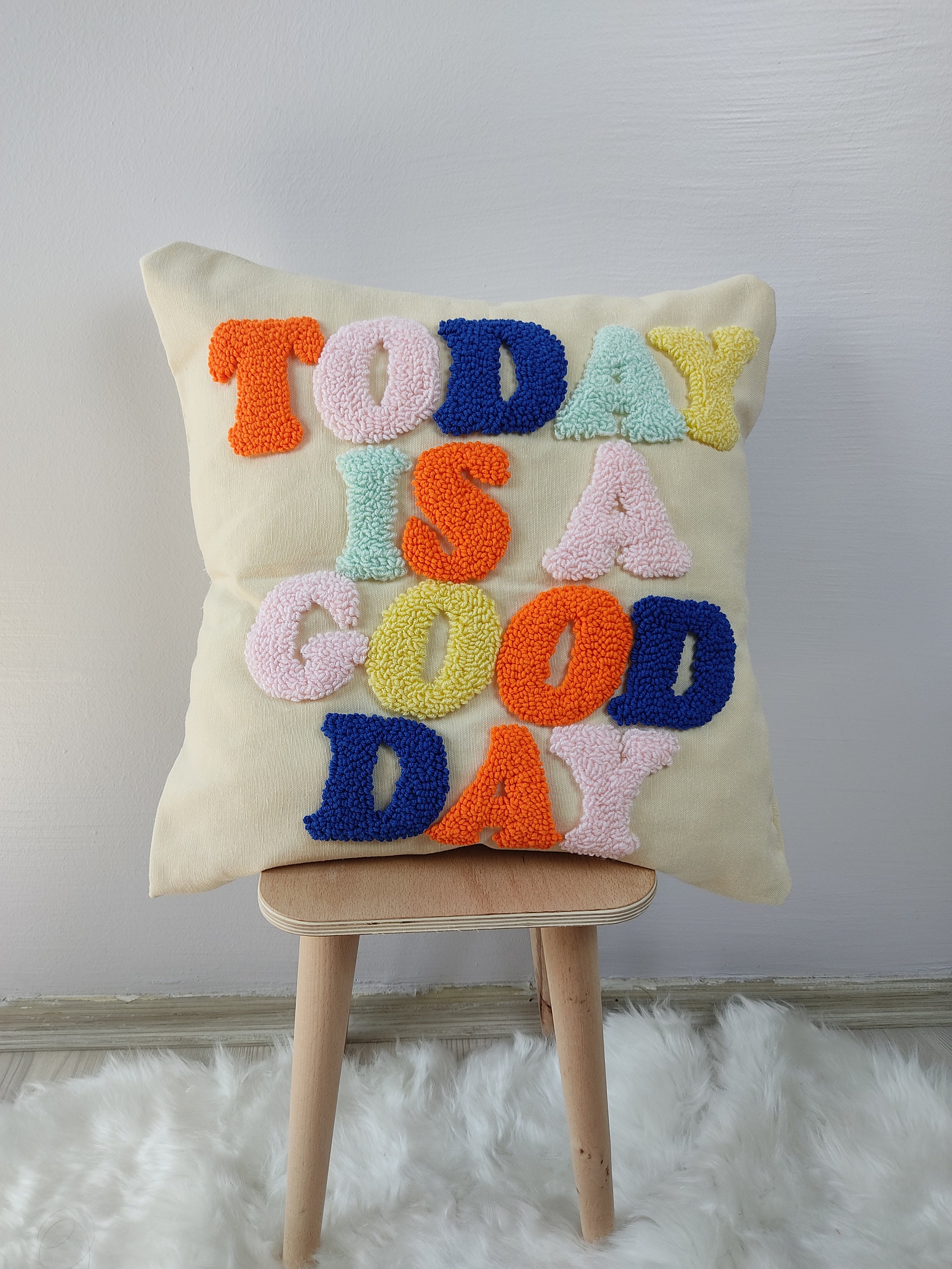Groovy Punch Needle Pillow Cover,cosy Decorative Embroidered