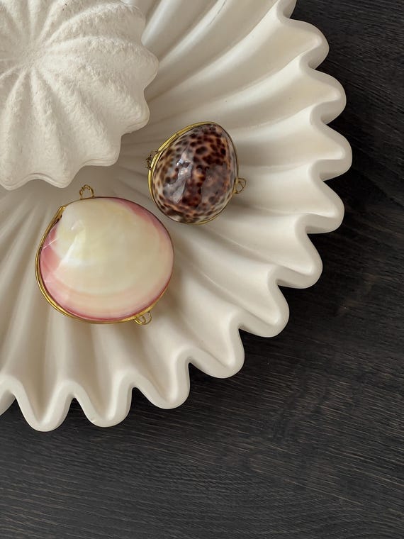 Vintage Natural Shell Box