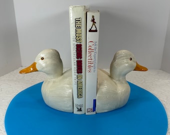 Vintage Pair of White Goose, Duck Ceramic Book ends, Heavy carved looking Goose, Duck Heads Book ends, Italian Pottery, 7" inches Tall