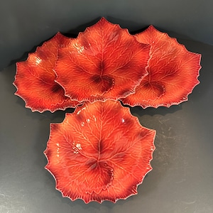 Vintage 4 plates, Red Leaf WIlliams-Sonoma Made in Italy, Dishwasher safe 10.5&quot; inch