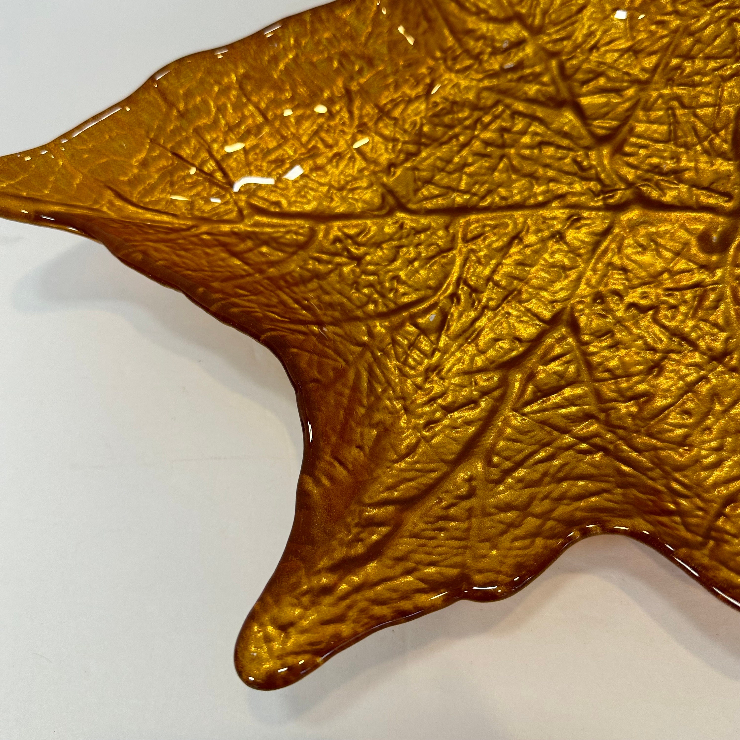 Textured Leaf Pattern Blue Glass Bowl 20x5cm main image 1