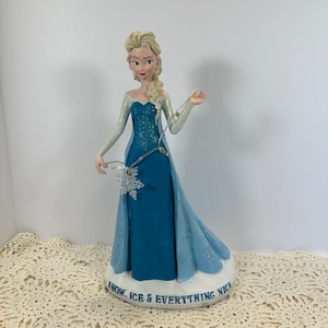 Disney Frozen Elsa Lighted Snowflake Figurine &quot;Snow, Ice, and Everything Nice&quot;
