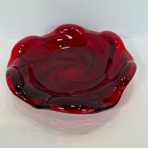 Vintage Fenton Red Ruby glass swirl, Trinket dish or ashtray 8.5&quot; in wide