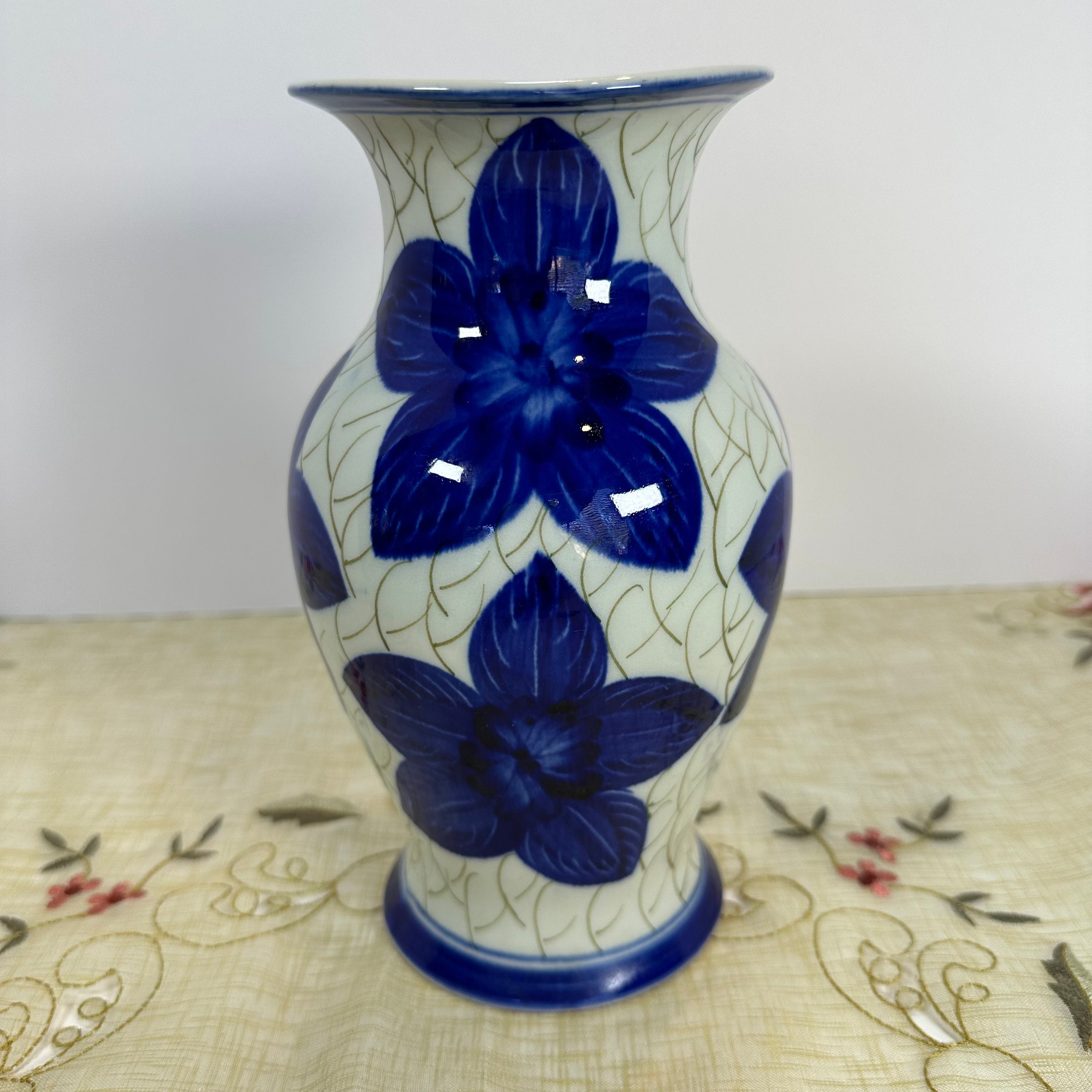 ヴィンテージフラワーアート、青と白の磁器の花瓶、高さ8インチ - Etsy