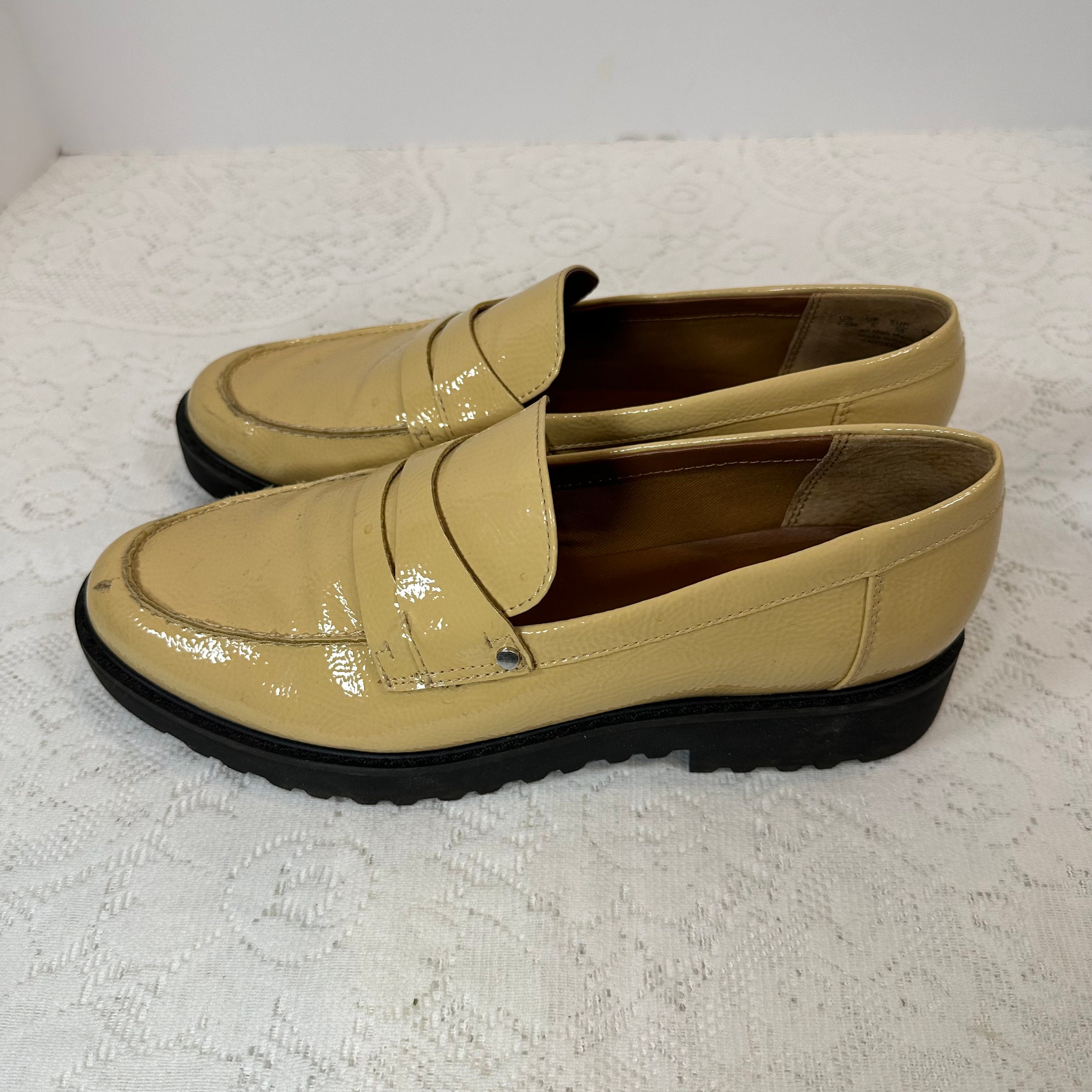 Dames Franco Sarto Patent Cream Penny Loafers flats Cr me