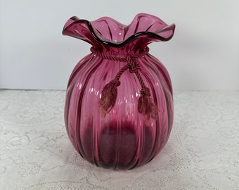 Vintage pilgrim Cranberry Glass Art Blow Glass sac pinched pouch glass vase