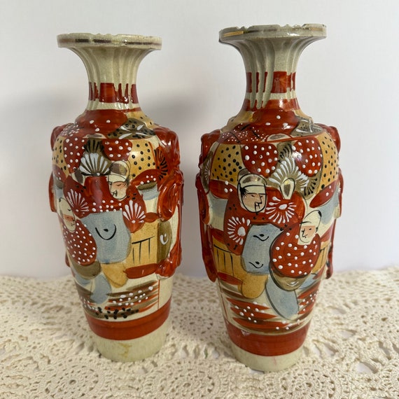 Vintage 1920-1930 Japanese Satsuma Earthenware Moriage Figural