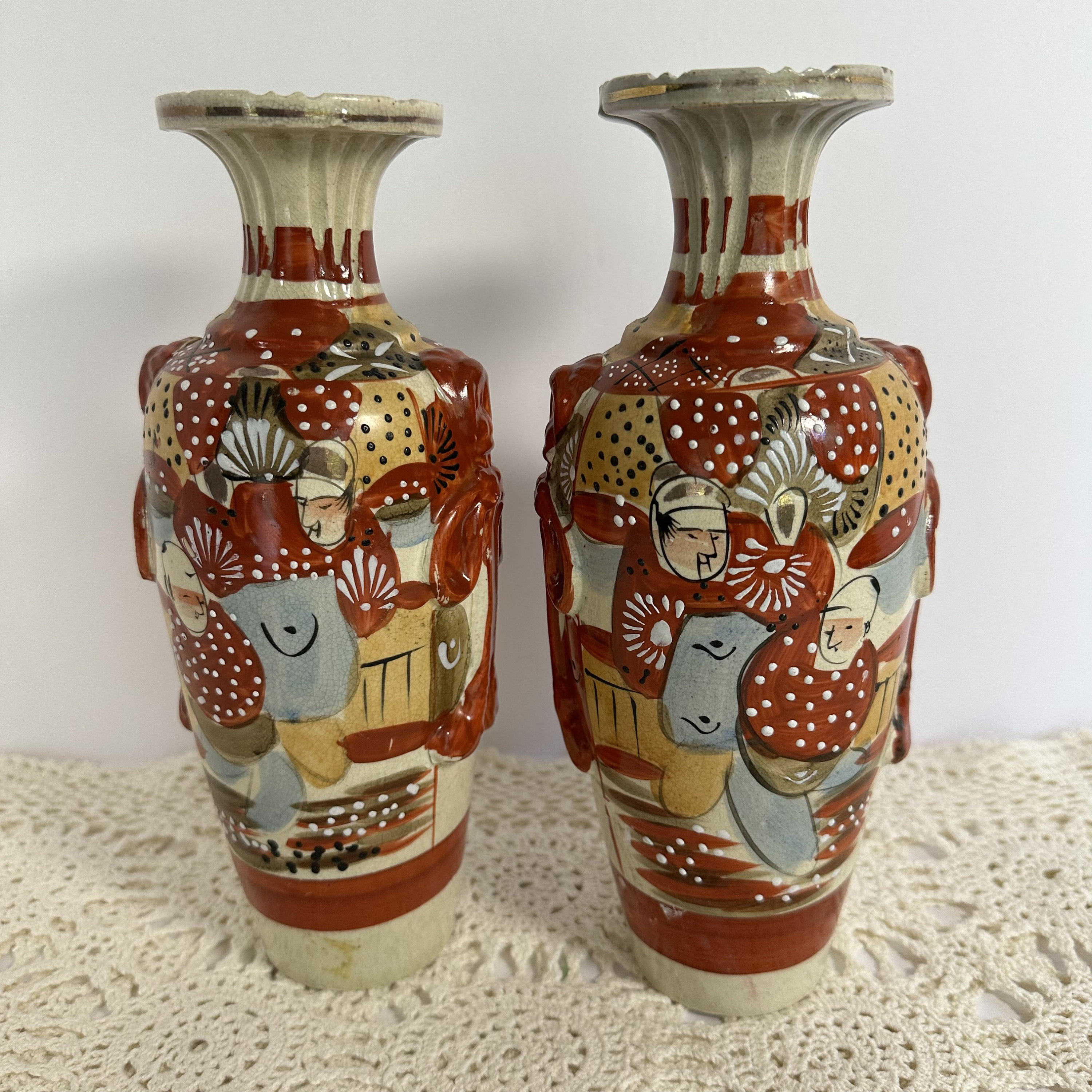 Vintage 1920-1930 Japanese Satsuma Earthenware Moriage Figural