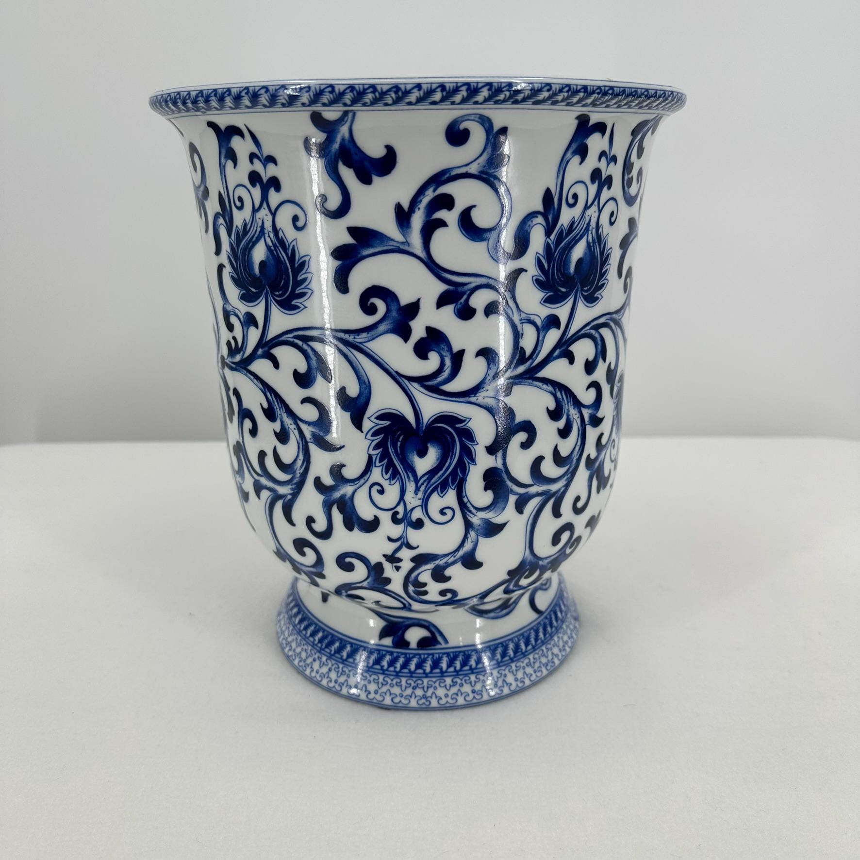 Blue and white porcelain planter - Etsy 日本