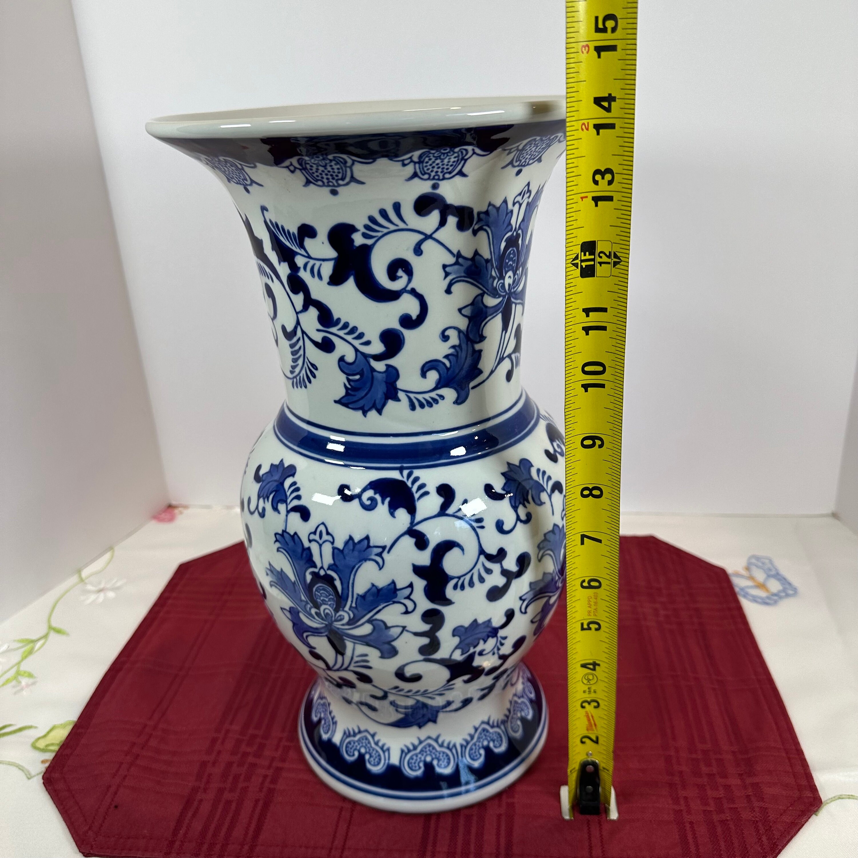 Three Hands Corp.、アジアンブルーとホワイトスタイルの大型磁器14