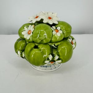Vintage 60s, porcelain Covered Candy/Trinket/Snack Dish with Lid, White Daisy 3D Design Japan 6.5&quot; inches wide