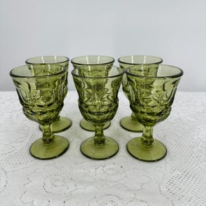 Vintage Set of SIX, Argus Green Fostoria Stemmed Wine glasses, heavy green glasses, Green Color Crystal, Wine Goblet Glasses 4oz