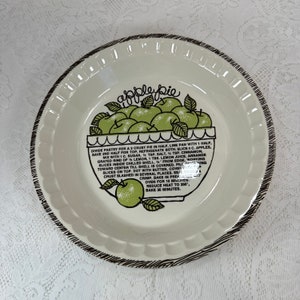 Vintage, Made in USA cooking Pie Dish,&quot; Green Apple Pie&quot; Pie plate, Recipe Plate, Pie Pan, Ceramic Pie Dish, Bakeware 11&quot; inch