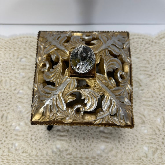 Vintage Wooden like (resin) Trinket/Jewely box, w… - image 2