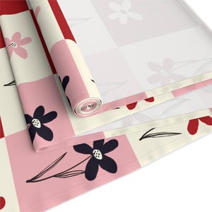 Patchwork Floral Pattern Table Runner | Pink Red Checkered Cotton-Poly Sweetheart flowers tablecloth Bild 5