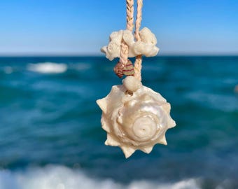 Mother-of-Pearl & Coral Choker Necklace – Handmade Ocean Braided Jewelry – En Forme d’idées® Beach Jewelry – Unique Piece