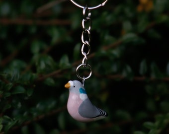 Wood Pigeon bird keychain, Columba palumbus