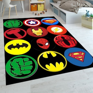Superheld, Superhelden-Logo, Karma-Logo-Teppich, Kinderzimmerteppich, Babyzimmerdekor, Minimalistischer Teppich, Populärteppich, moderner Teppich, Spielzimmerteppich