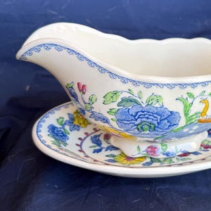 MASONS REGENCY SAUCE Boat & Stand. Heritage Masons. Traditional china pattern. Classic Masons. Collector item. Replacement china. Gift idea