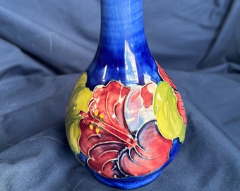 MOORCROFT HIBISCUS VASE 16cm. Boxed. Classic Moorcroft. Walter Moorcroft era. Highly collectible and sought after. Perfect gift. Pottery art