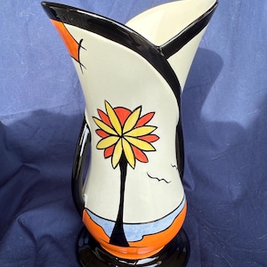 LORNA BAILEY BEACH Vase 21cm. Art Deco style. Modern art pottery. Very sought and highly collectable. Hand painted. Perfect gift idea. Rare.