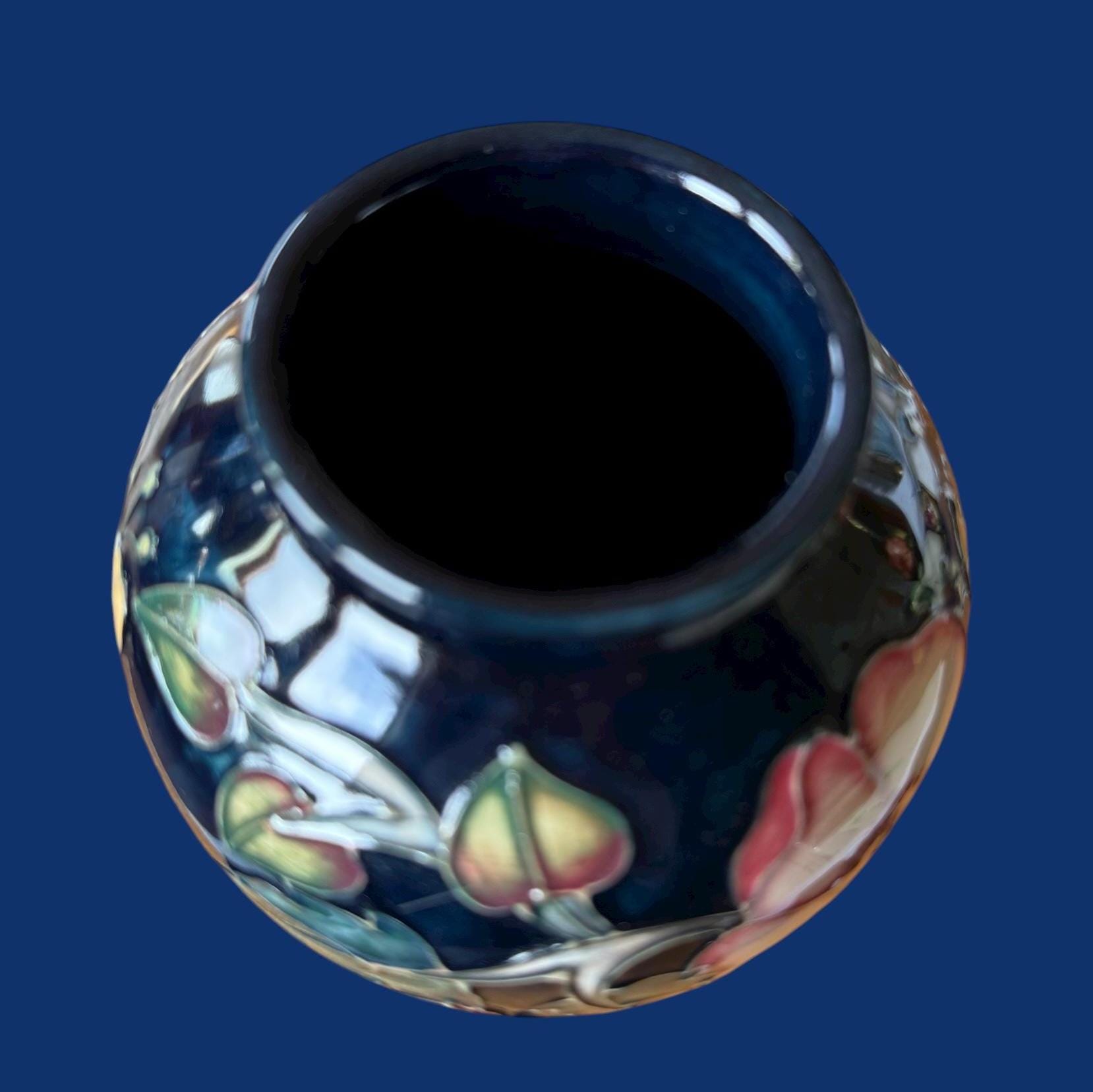 Moorcroft R MOORCROFT OBERON VASE 15cm. Rachel Bishop Design. New Dawn Era ...
