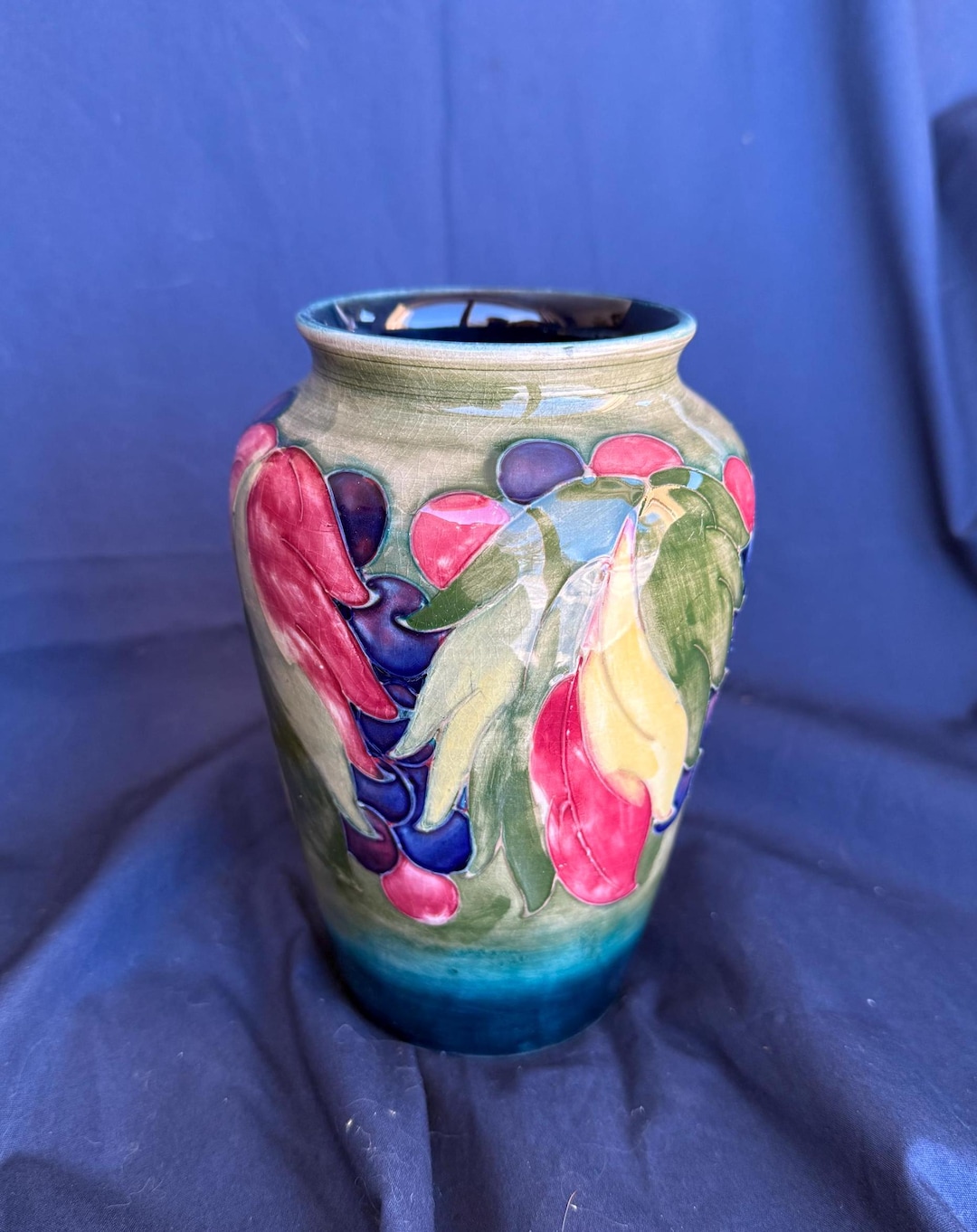 Moorcroft R MOORCROFT LEAF and BERRY Vase 15cm. 1928-1947 William Moorcroft Design ...