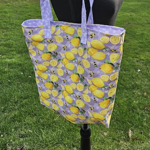 Bees and lemons print reversible fabric tote bag: reusable eco-friendly