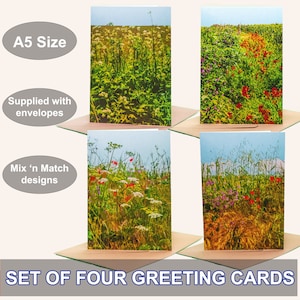 Pack de 4 tarjetas de felicitación con temática de flores silvestres. Se suministra con sobres kraft. Diseño original.