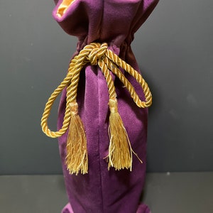 Velvet HydroBag® with Velvet and Gold chain strap- Wine