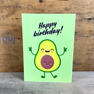 Tarjeta de cumpleaños con aguacate kawaii para amigos y familiares. Descarga instantánea. Tamaño A4, carta de EE. UU., perfecta para días especiales.